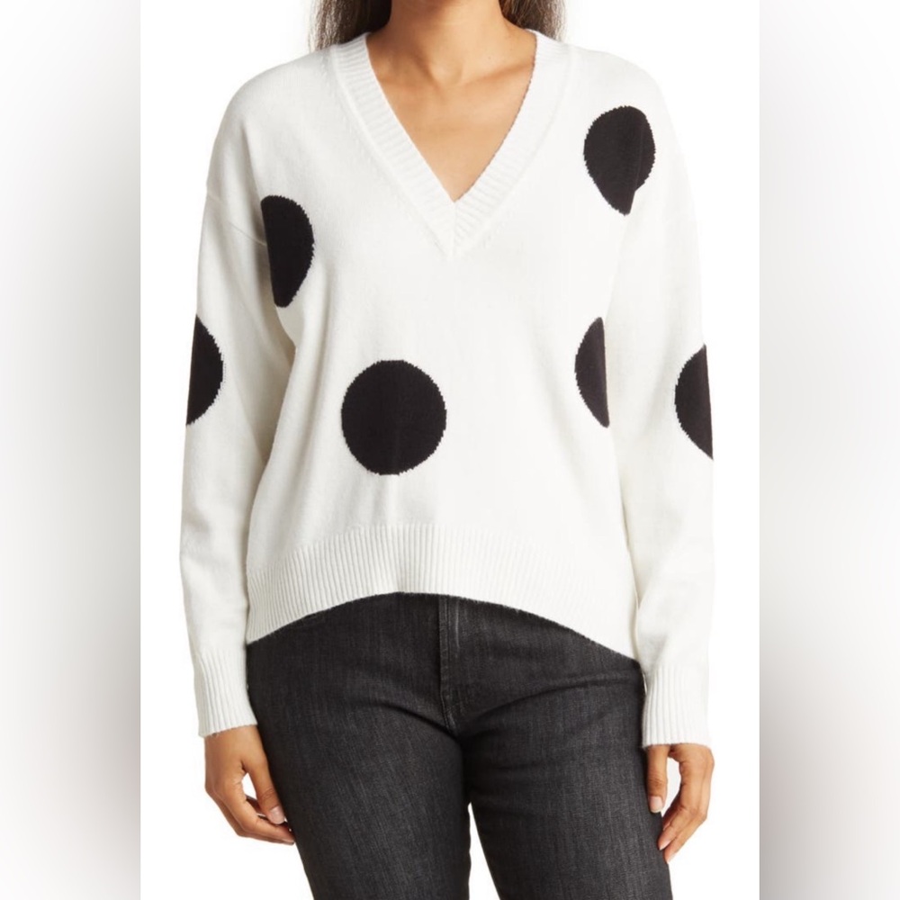 Polka dot v-neck sweater